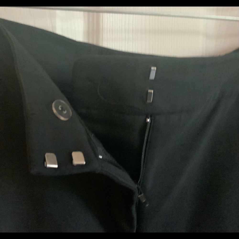 Chico’s So Slimming Sz 0.5 Regular (Sz 6) Black Dress Pants - 4 pockets - Picture 8 of 8